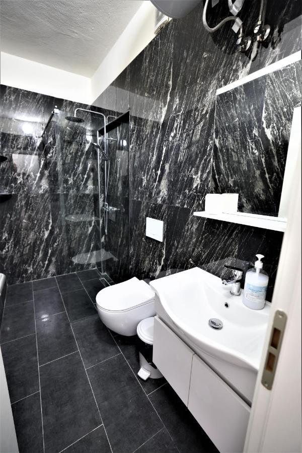 Lovely Studio In Tirana #1 Exterior photo